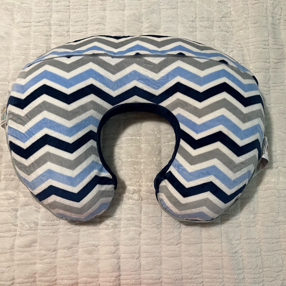 Boppy • smoke free pet free home